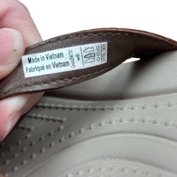 CROCS Leigh-Ann Leather Brown Wedge Sandals women’s Sz 8 - Picture 8 of 10